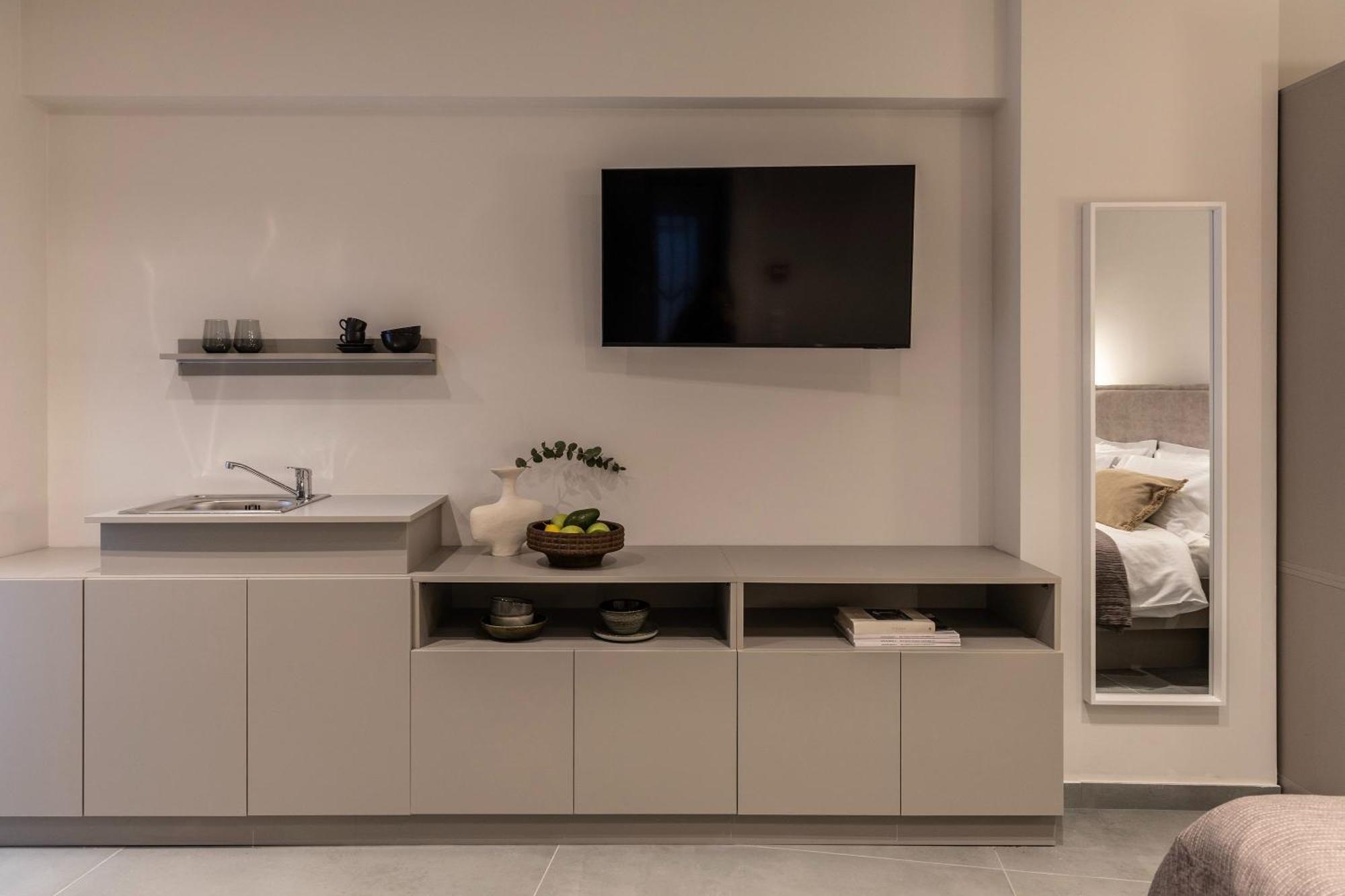 Celestial Athens Suites At Praxitelous Bagian luar foto
