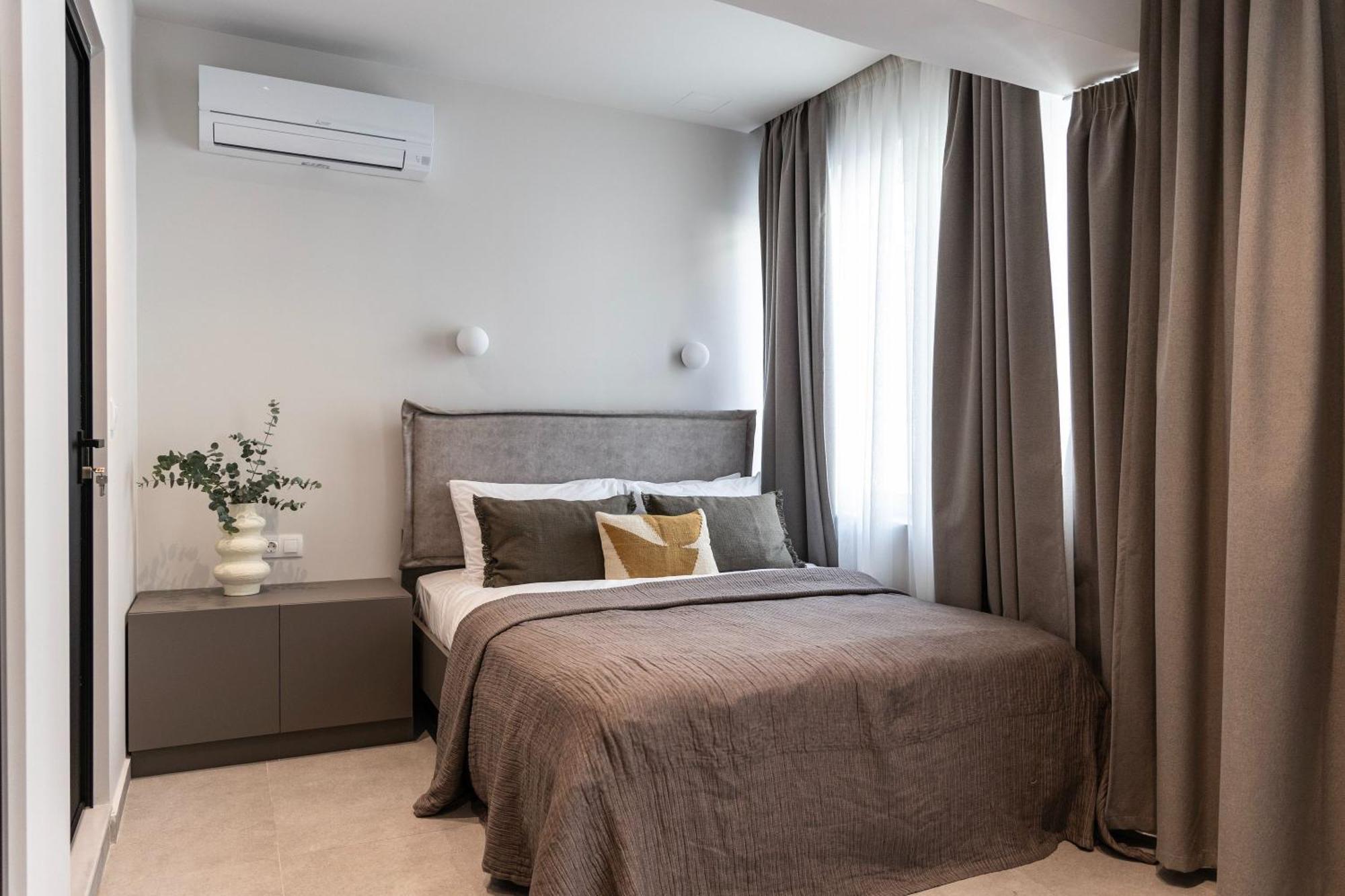 Celestial Athens Suites At Praxitelous Bagian luar foto