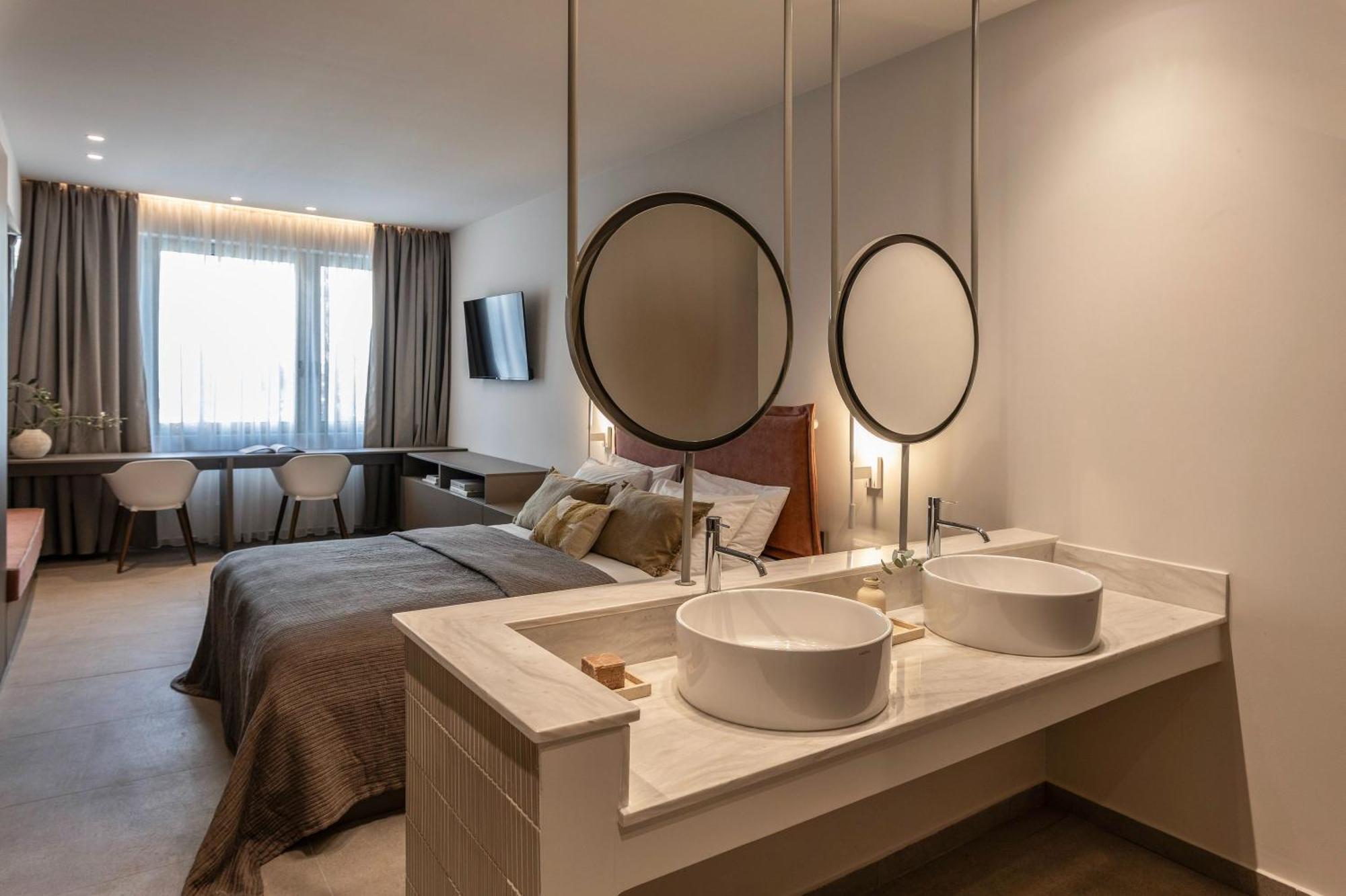 Celestial Athens Suites At Praxitelous Bagian luar foto