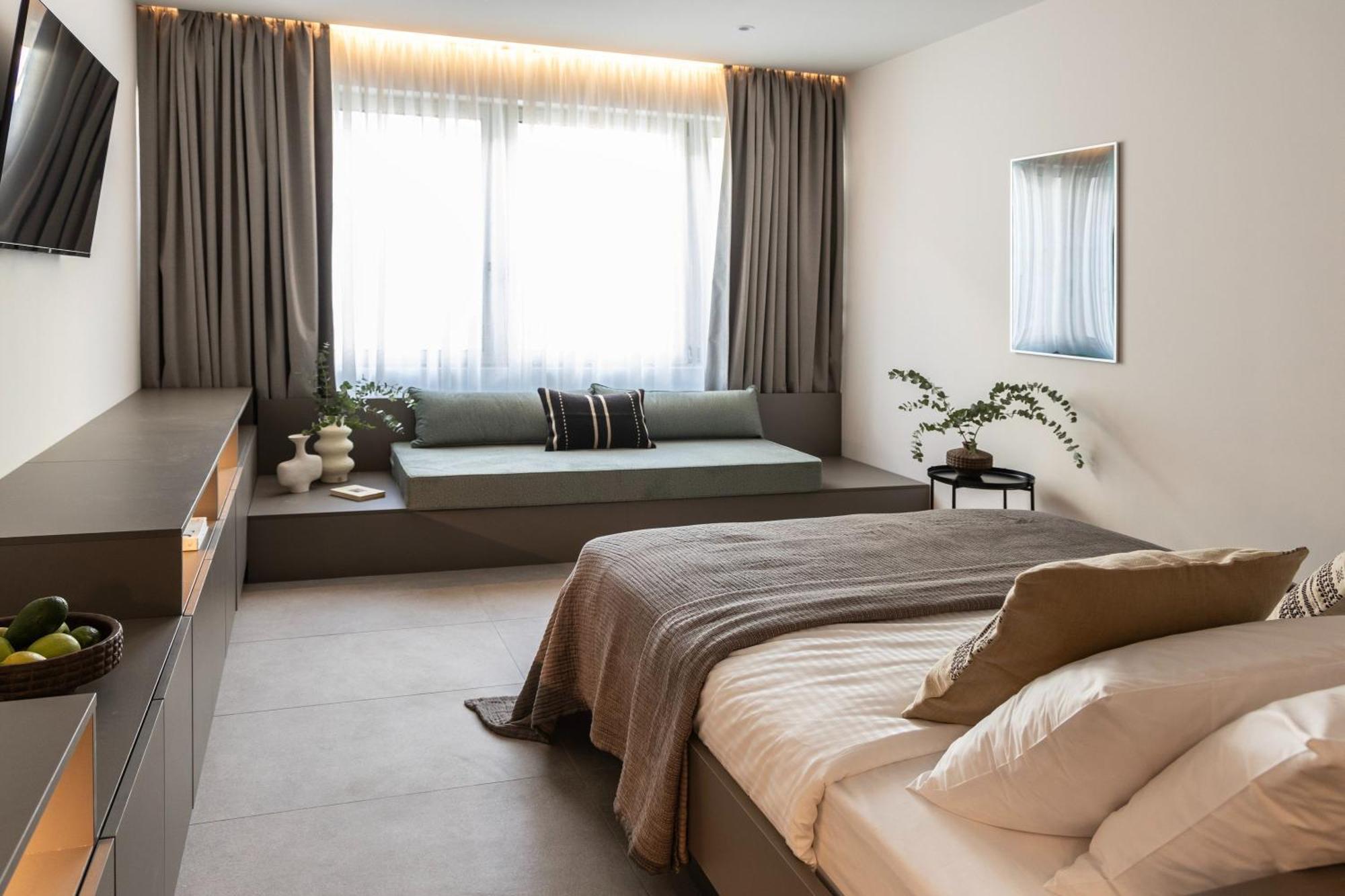 Celestial Athens Suites At Praxitelous Bagian luar foto