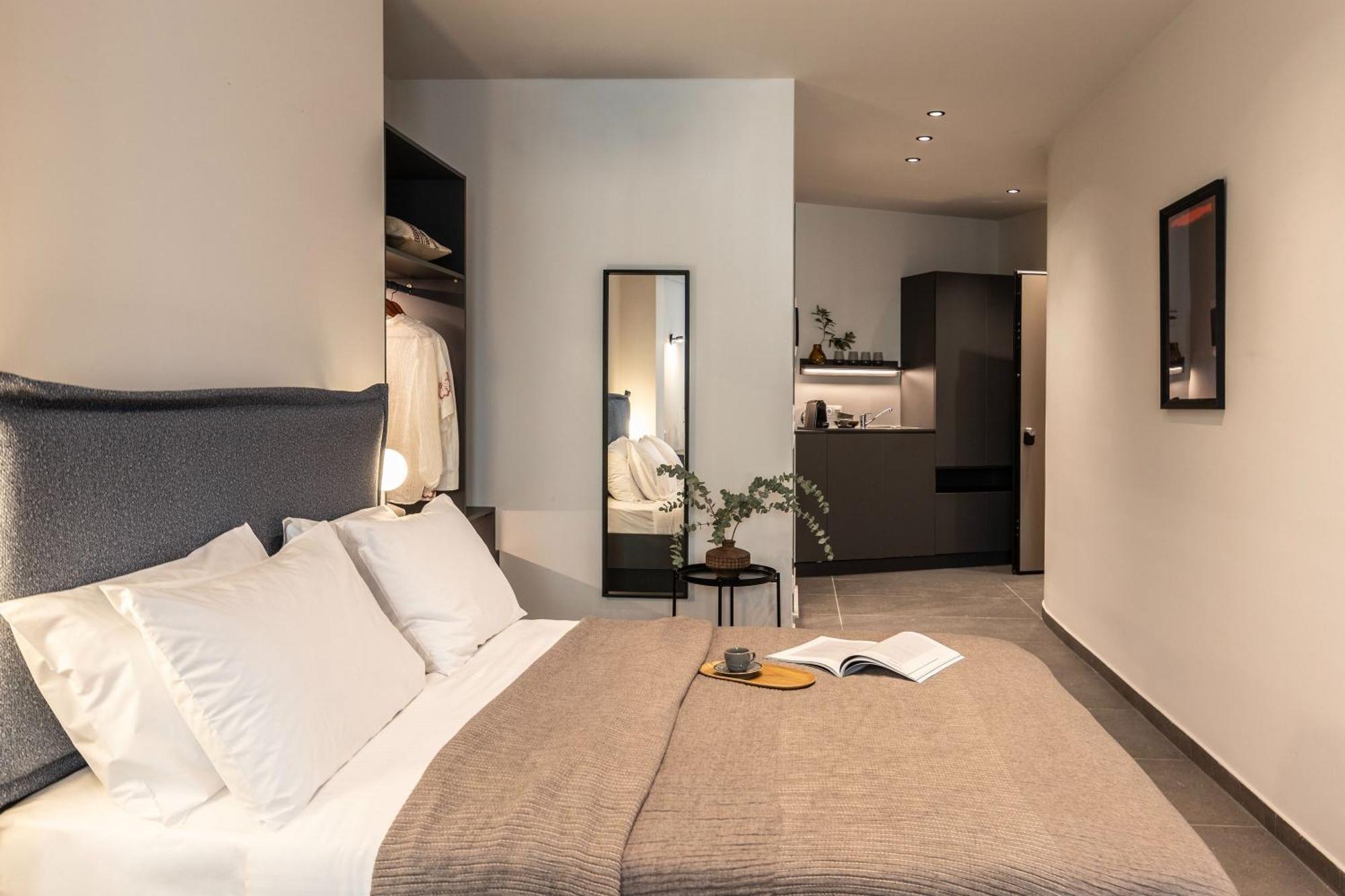 Celestial Athens Suites At Praxitelous Bagian luar foto